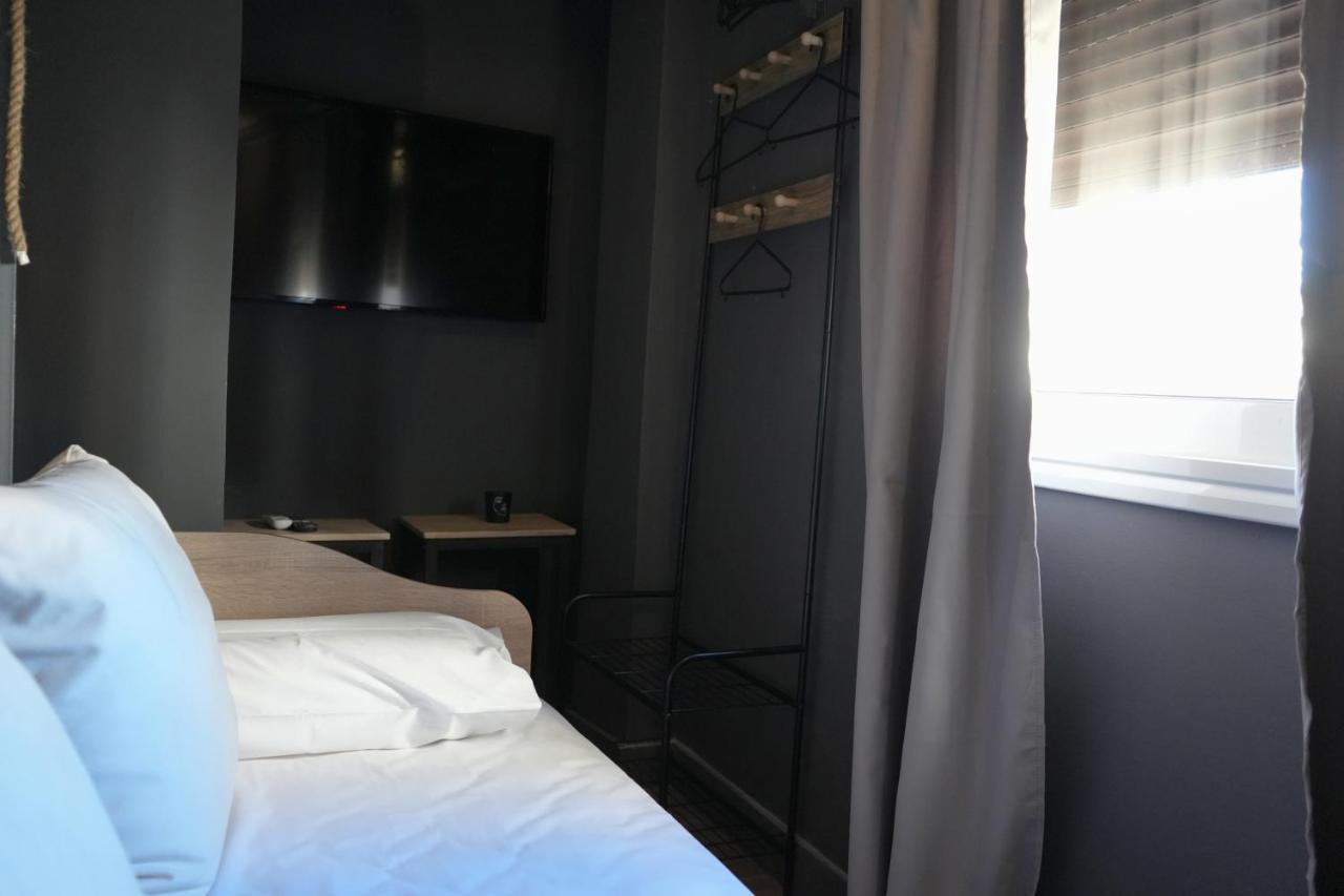 Acropolis Central Apartments Atene Esterno foto