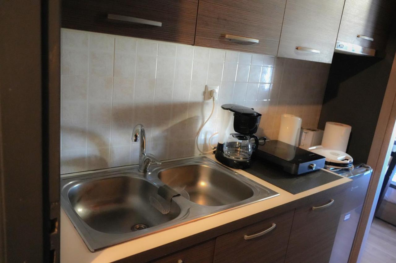 Acropolis Central Apartments Atene Esterno foto